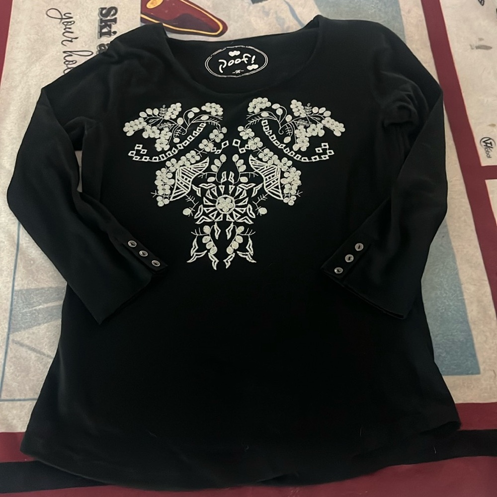 Women’s Quarter Length Top Sam